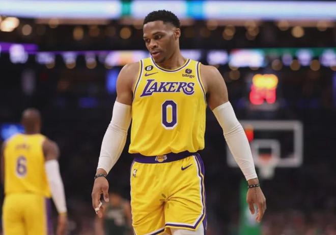 九游APP-今夜欧联传出新动向，布鲁克林篮网更衣室发声，管理层表态：更衣室稳定，阵容厚度经受考验的简单介绍