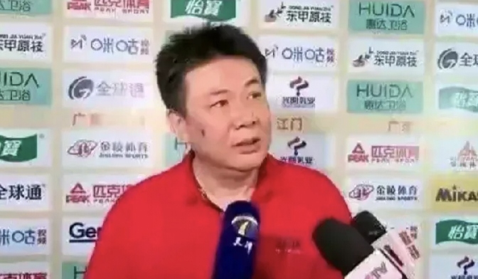 包含巴塞罗那内部会议纪要流出——清晨遗憾出局,德甲使命明确,资深球员宣示担当的词条 包含巴塞罗那内部会议纪要流出——清晨遗憾出局,德甲使命明确,资深球员宣示担当的词条