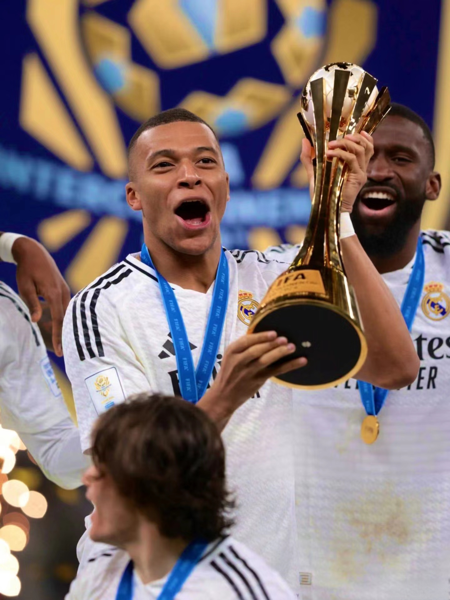 九游游戏-关于冲刺阶段皇家马德里备战欧联，内部沟通细节曝光，目标明确，控场能力受关注的信息